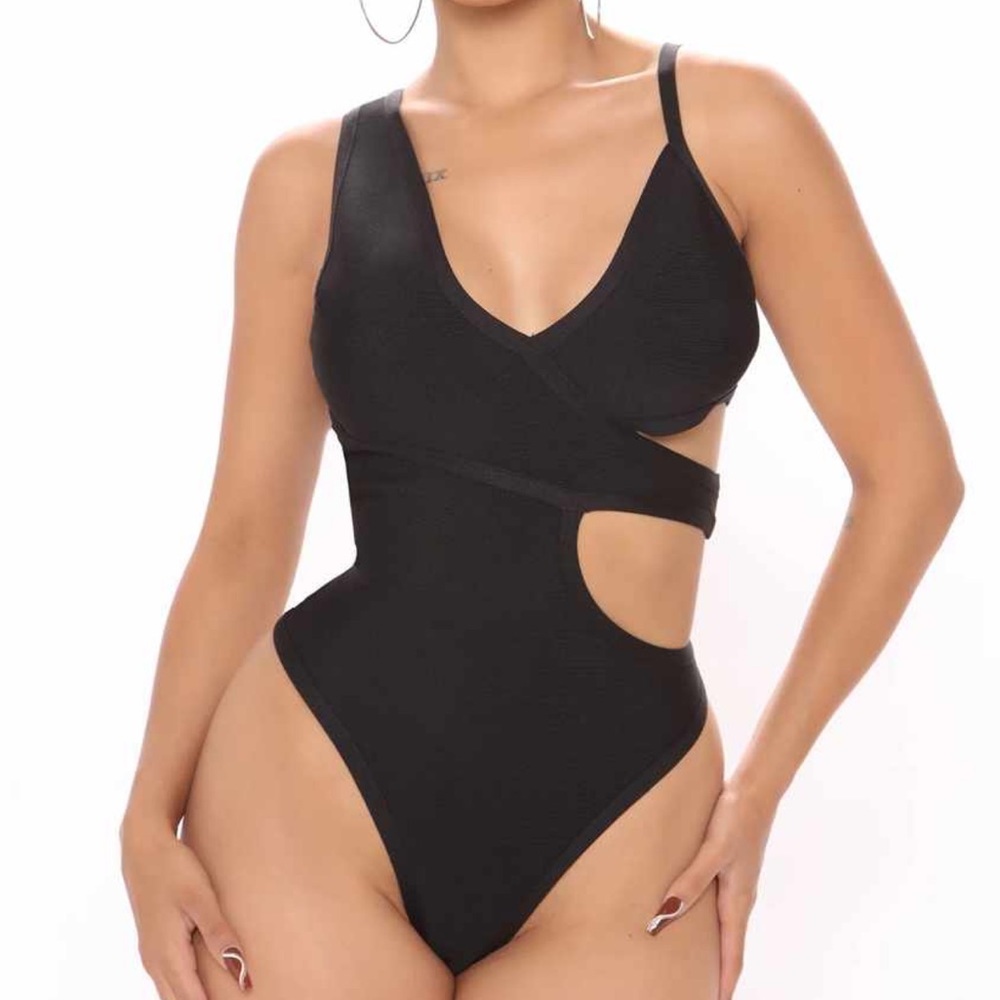 Gorgeous Bodysuit!!